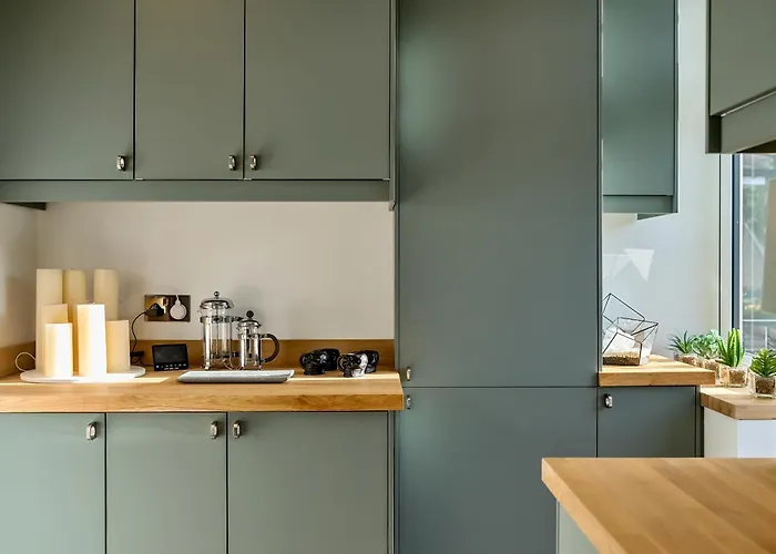 Hayy Grand 3-bedroom Lägenhet *