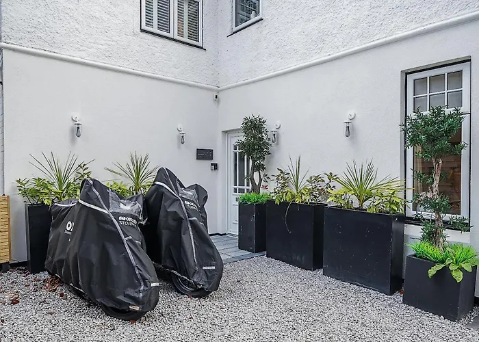 Hayy Grand 3-bedroom Lägenhet *