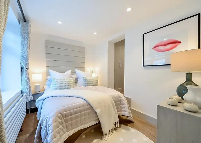 Hayy Grand 3-bedroom Lägenhet *