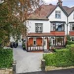 Hayy Grand 3-bedroom Харрогейт